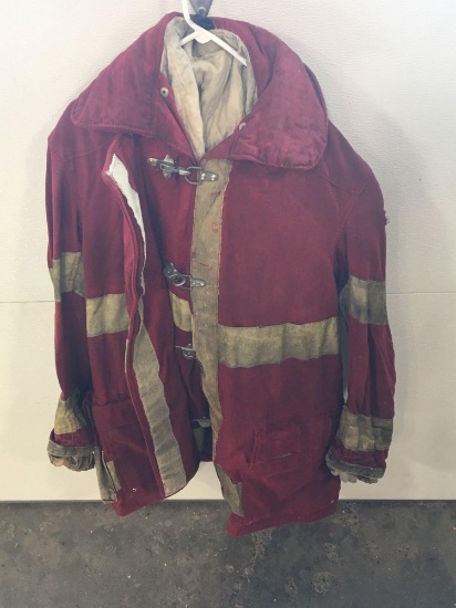 Vintage firefighter coat(size and Mfg unknown)