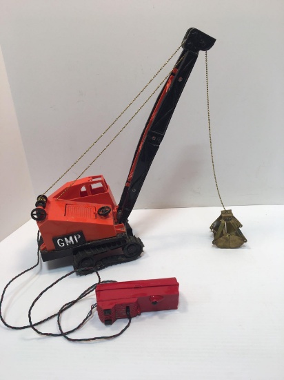 Plastic GMP battery operated clam crane