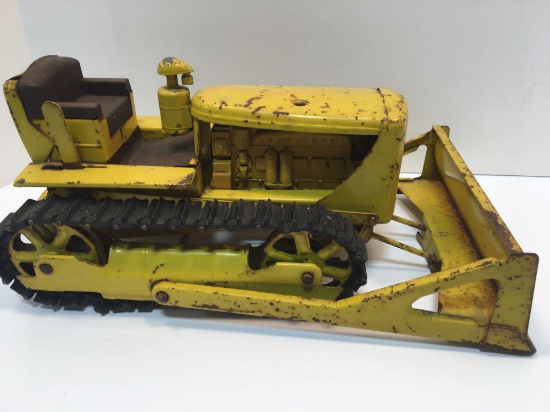 Vintage DOEPKE MODEL TOYS pressed metal CATERPILLAR D 6 bulldozer