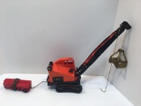GMP battery operated plastic clam shovel crane(operational condition unknown)