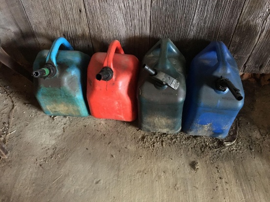 4 gas cans