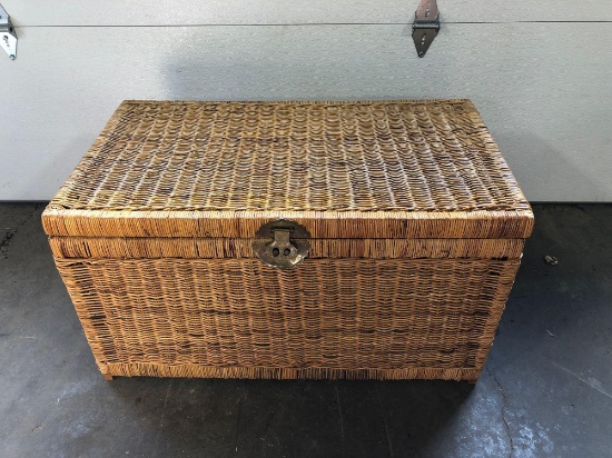 Wicker foot locker style trunk