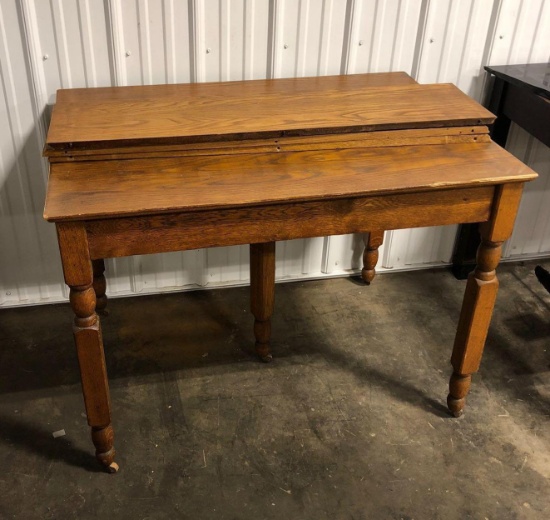 Vintage oak table(1 corner damaged;photoed)