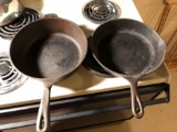 2-cast-iron frying pan (1 WAGNER)