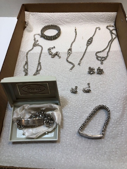 Costume jewelry (bracelets, earrings, necklaces)