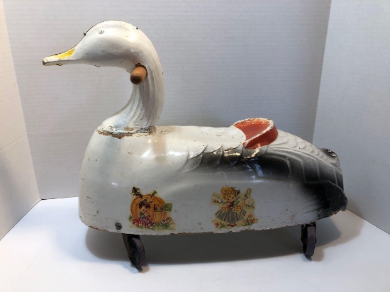 Molded Products by Train-Rite "GERTIE THE GOOSE" riding toy