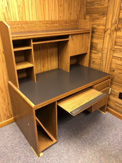 Wood like computer desk