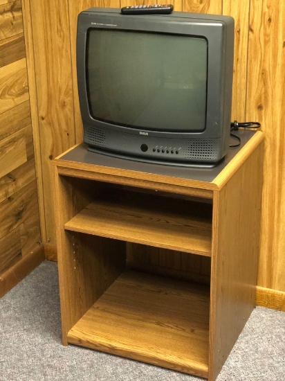 RCA 19" TV (XL100),TV/Moniter stand