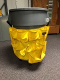 Rolling 44 gallon RUBBERMAID trash can/cleaning supply apron