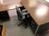 L shaped commercial desk/rolling office chair