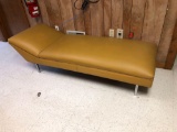 Raised padded head recovery couch