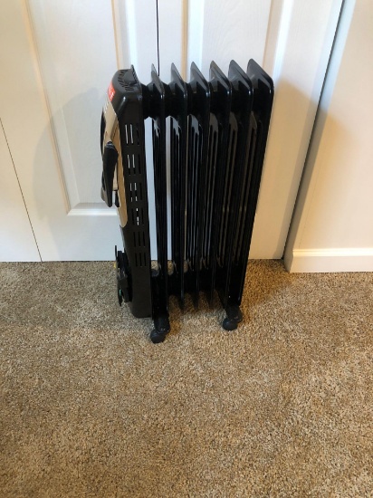 HONEYWELL oil filled radiator style heater(model HZ-717-WMT)