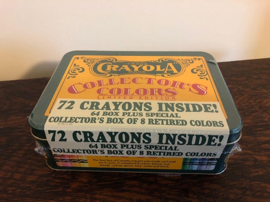 Crayola Collector's Colors Limited Edition Tin with Crayons(NIB)