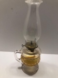 Vintage handled kerosene/oil lamp