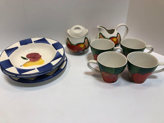 Coffee cups/matching creamer and sugar bowl,bowls