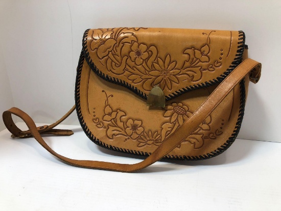 Handcrafted leather purse