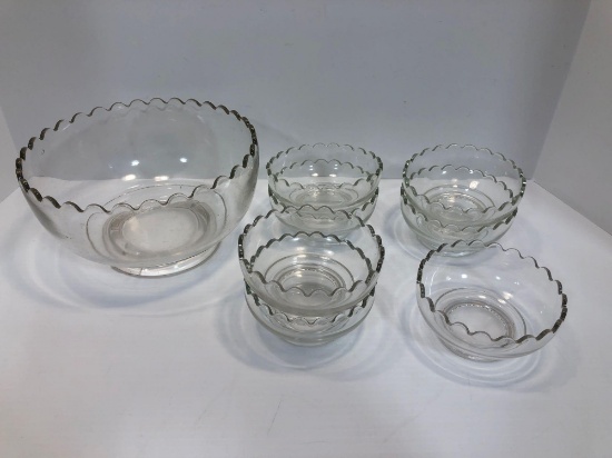 Glass serving bowl/matching individual bowls