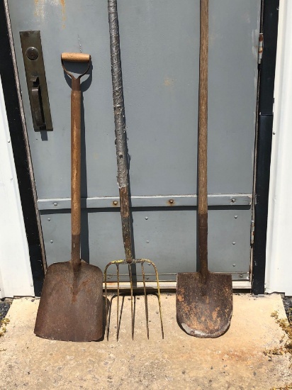 Flat shovel,spade shovel,hay fork