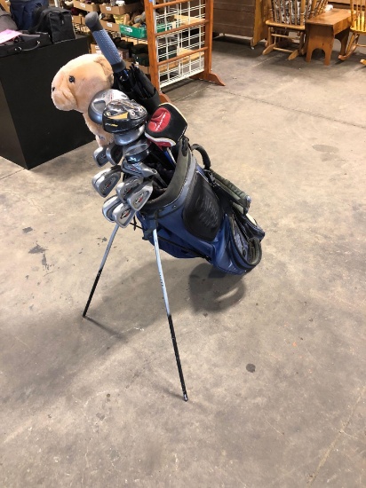 Right hand golf clubs/CALLOWAY bag And umbrella