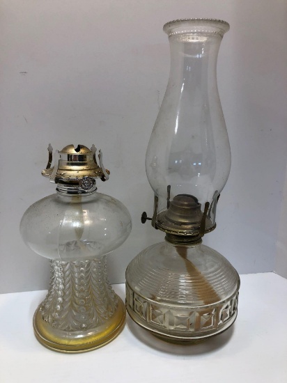 2 vintage oil lamps(1- no chimney)
