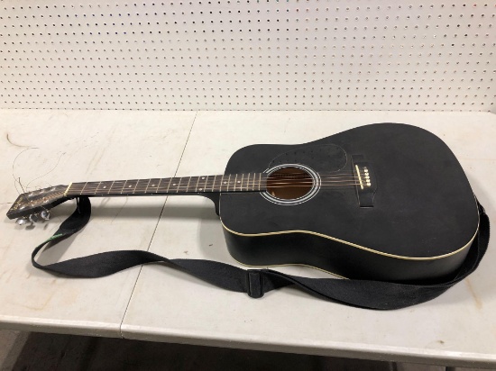 LAUREN(model LA125BK)Dreadnought Acoustic Guitar - Black/FENDER shoulder strap(1 string missing)