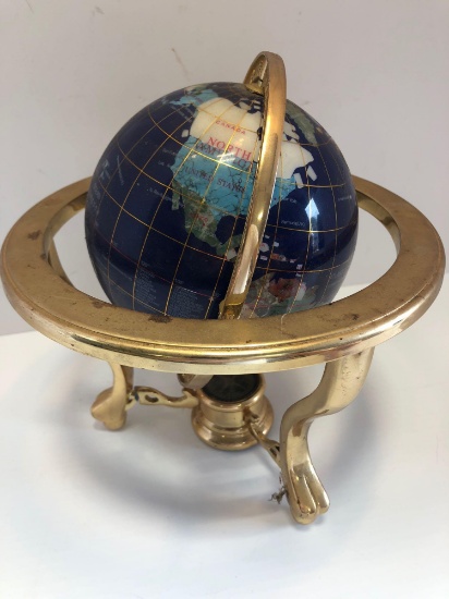 Desk top globe