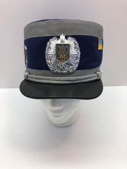 Rare UKRAINE TRAFFIC UNIT POLICE visor hat/metal insignia and silver braid