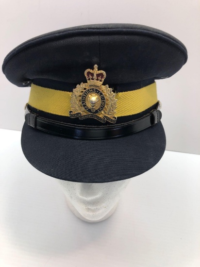 Vintage CANADA NORTHWEST MOUNTED POLICE visor cap/metal insignia and leather band