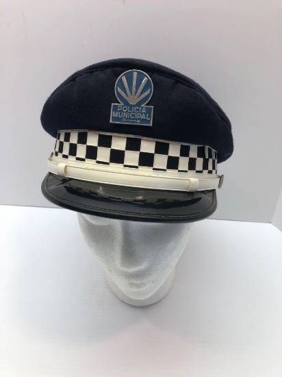Vintage GIRONA MUNICIPAL POLICE visor hat/metal insignia
