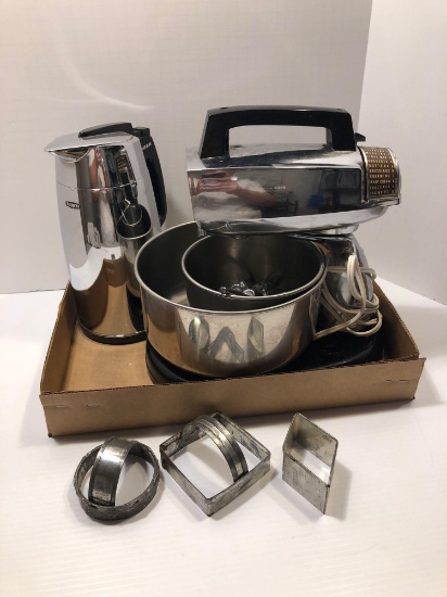 Stand mixer, coffee carafe, cookie cutters