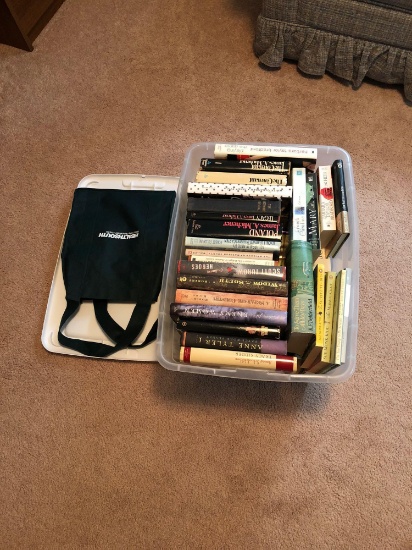 Books/tote and lid