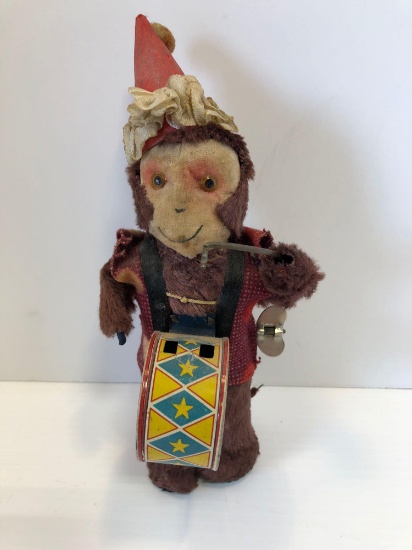 Vintage(1940's) windup CIRCUS MONKEY toy