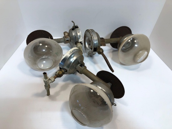3-Vintage gas lights