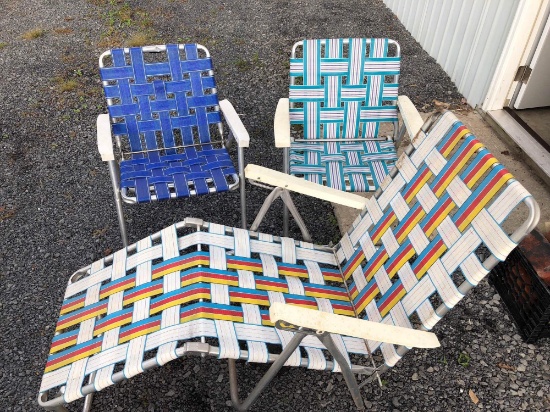 Lawn chairs(1- frame needs repair)