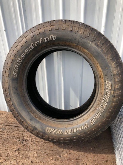 B.F. GOODRICH RUGGED TRAIL(P275/65R18) tire(used)