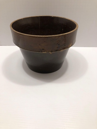 Stoneware/pottery flower pot