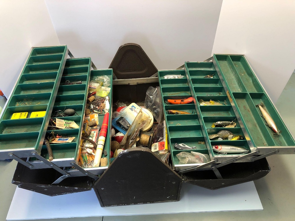 kennedy tackle box