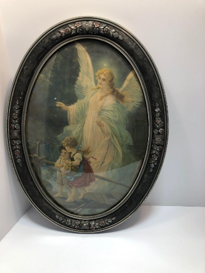 Vintage oval frame/convex glass Angel picture