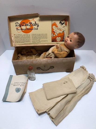 Vintage EFFANBEE DY-DEE BABY doll/original box