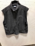 Men's COLUMBIA fleece vest(size XL)