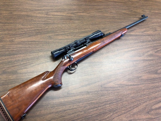 Firearm/Gun REMINGTON bolt action rifle(model 725;30-06 caliber;serial #702038;LEUPOLD 3x9 scope