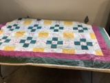 Approx.71x84? green, red and yellow quilt