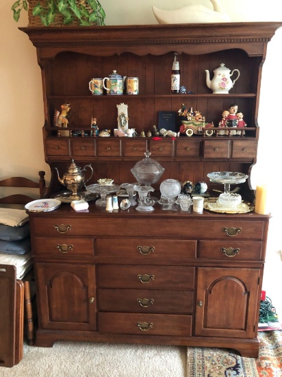 Pennsylvania House Dining room hutch