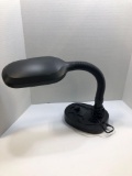 Adjustable desk light