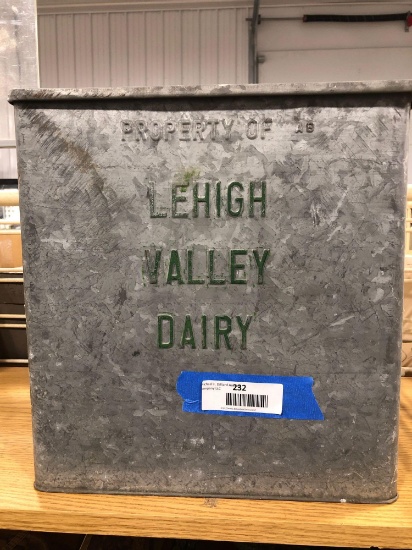 LEHIGH VALLEY home delivery milk box great condition