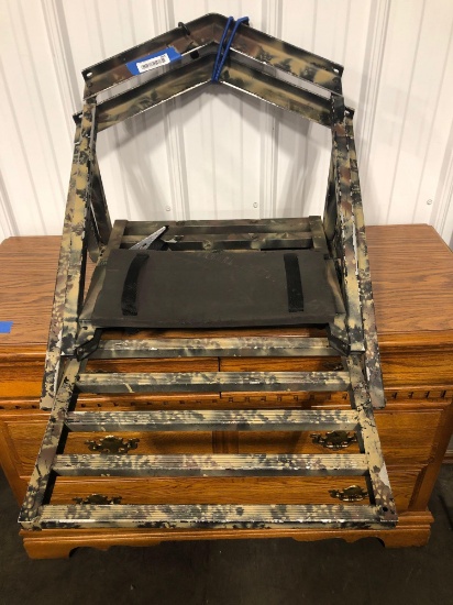 Used climbing Treestand good condition