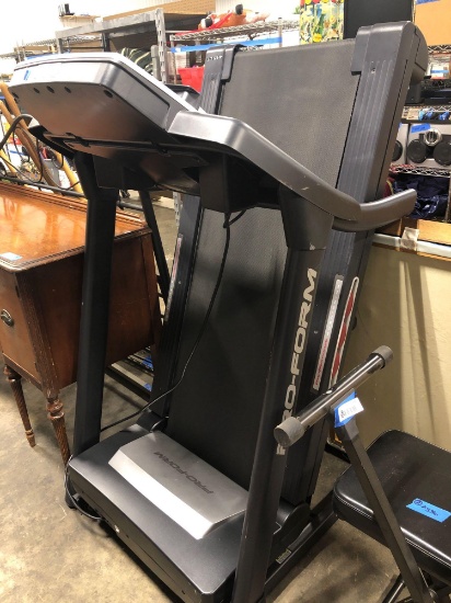 Pro-form treadmill Model 415CT nice condition