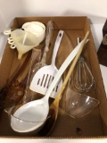 Kitchen knife set, Assorted utensils & measuring cups