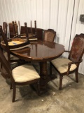 Dining room table and 6 chairs 2 leaves( fair condition)