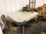 Vintage Chrome Dinette With 4 chairs